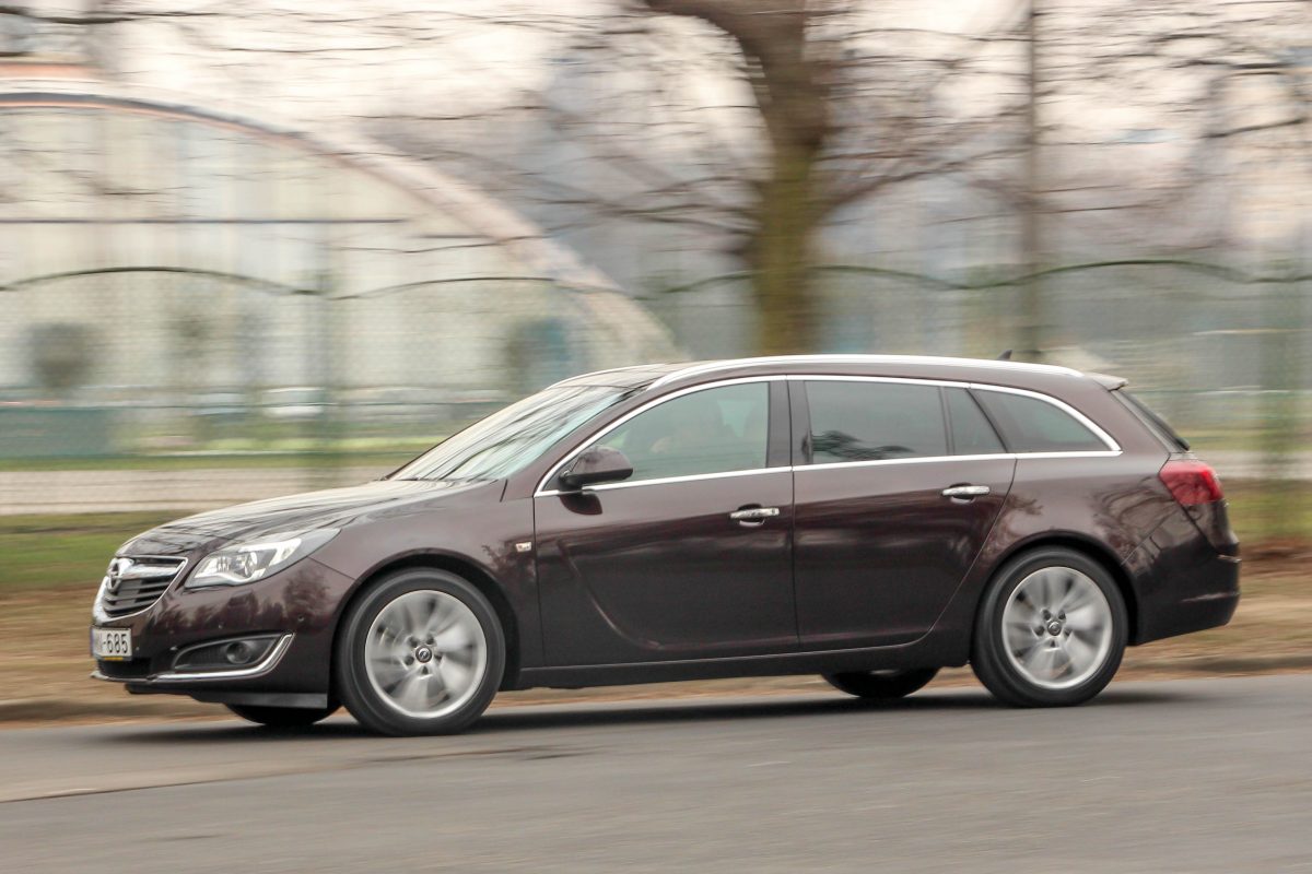 OPEL INSIGNIA