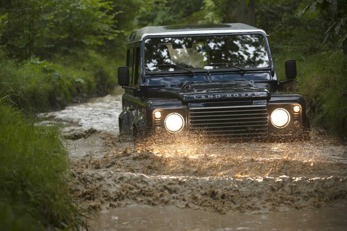 LAND ROVER
