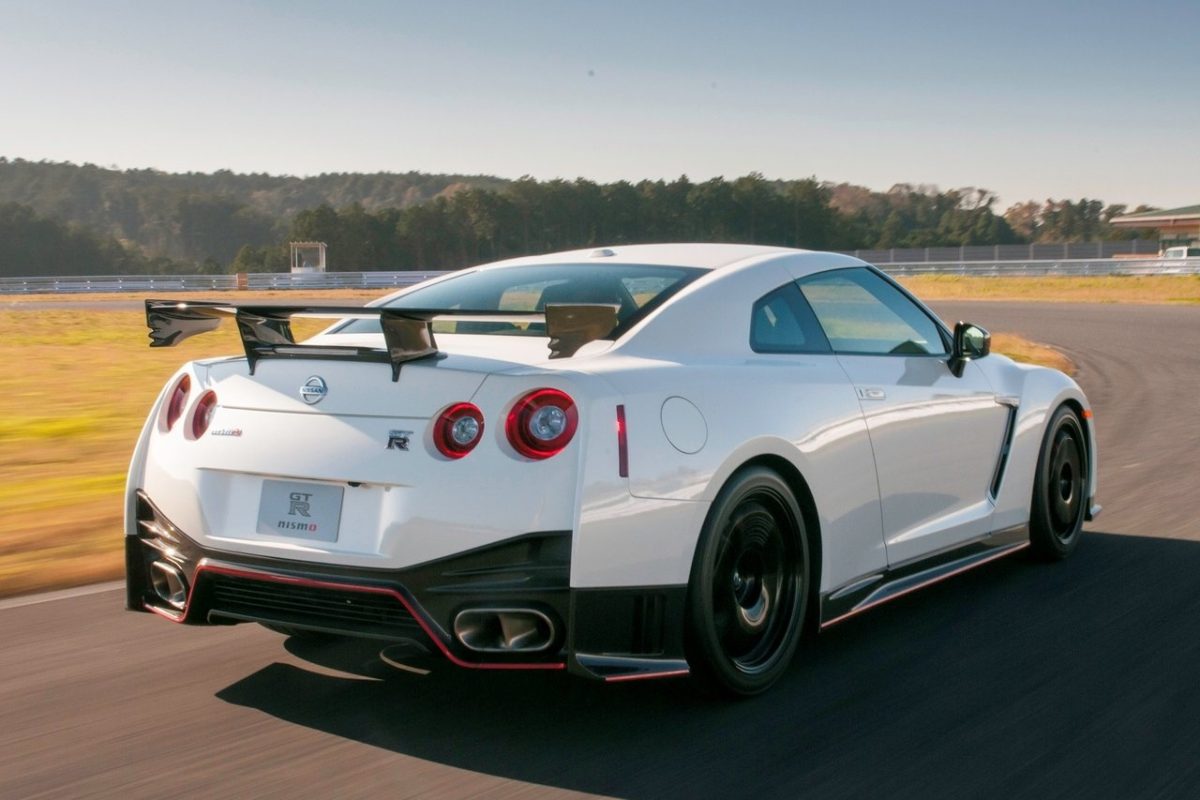 NISSAN GT-R
