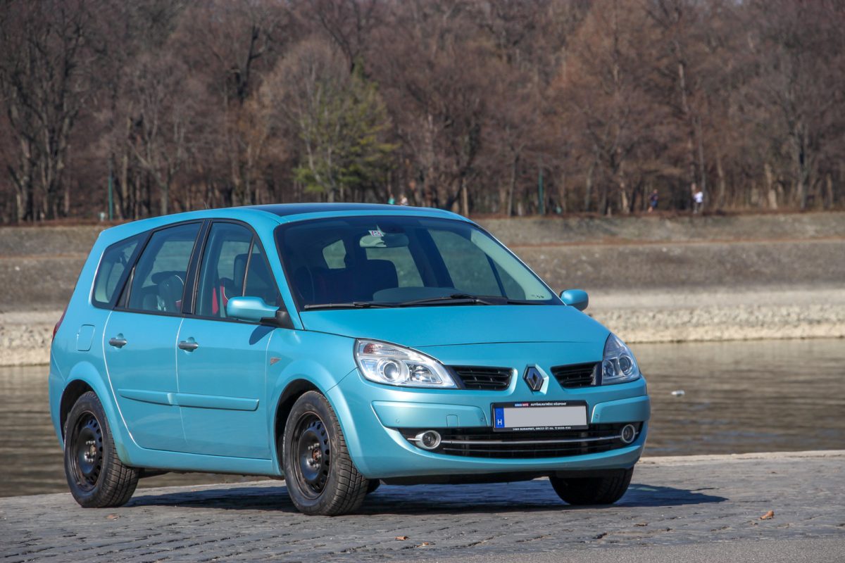 RENAULT GRAND SCENIC