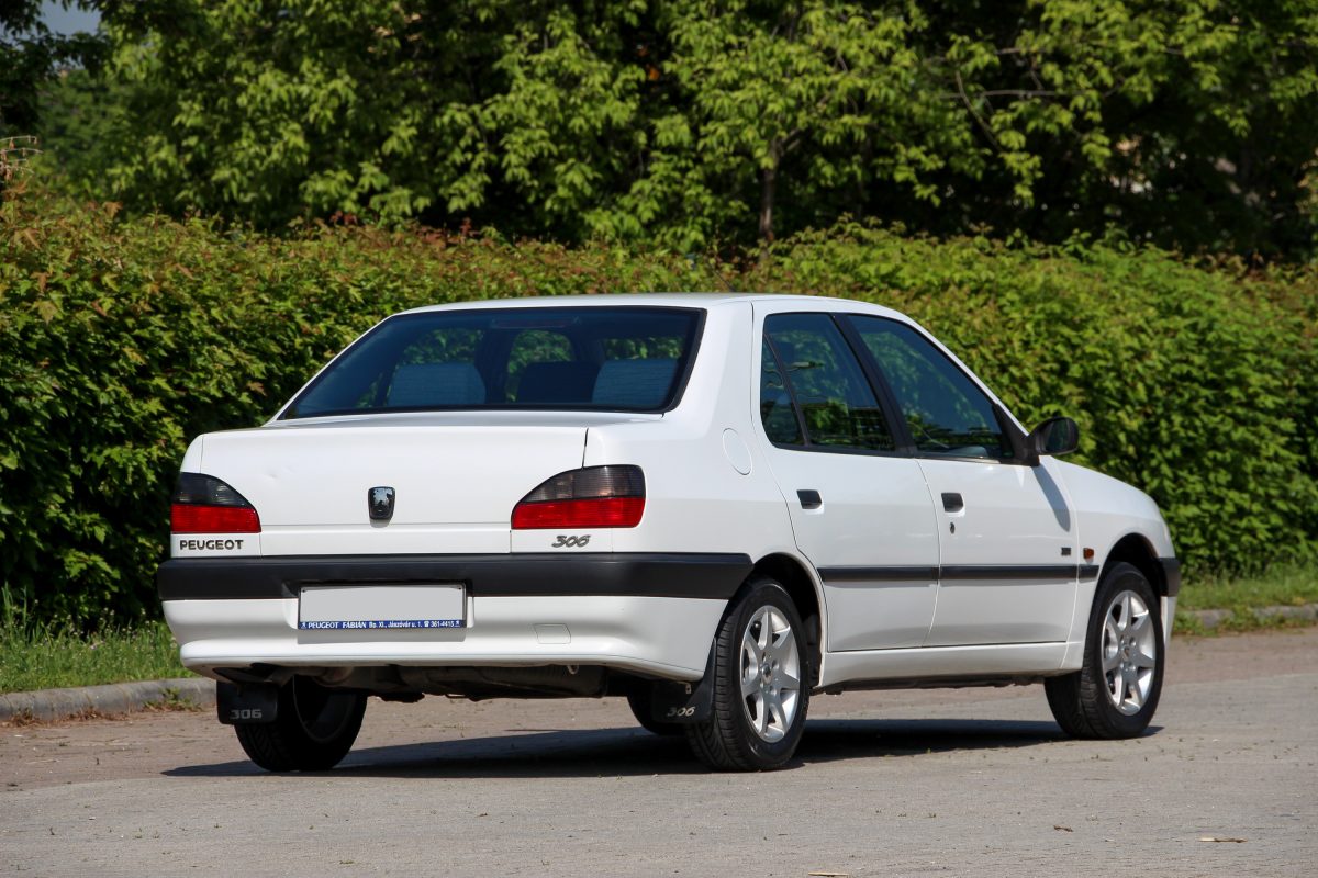 PEUGEOT 306