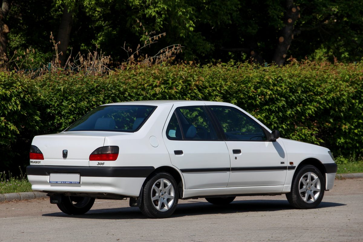 PEUGEOT 306