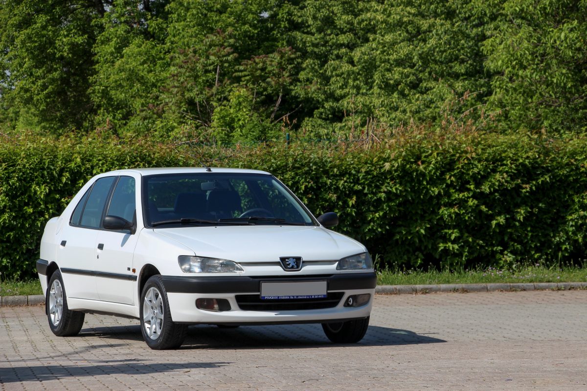 PEUGEOT 306
