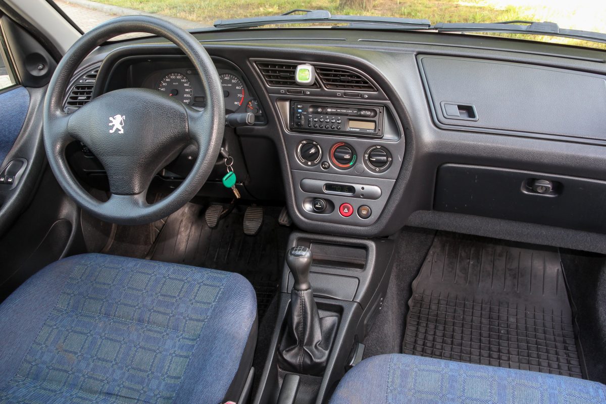 PEUGEOT 306