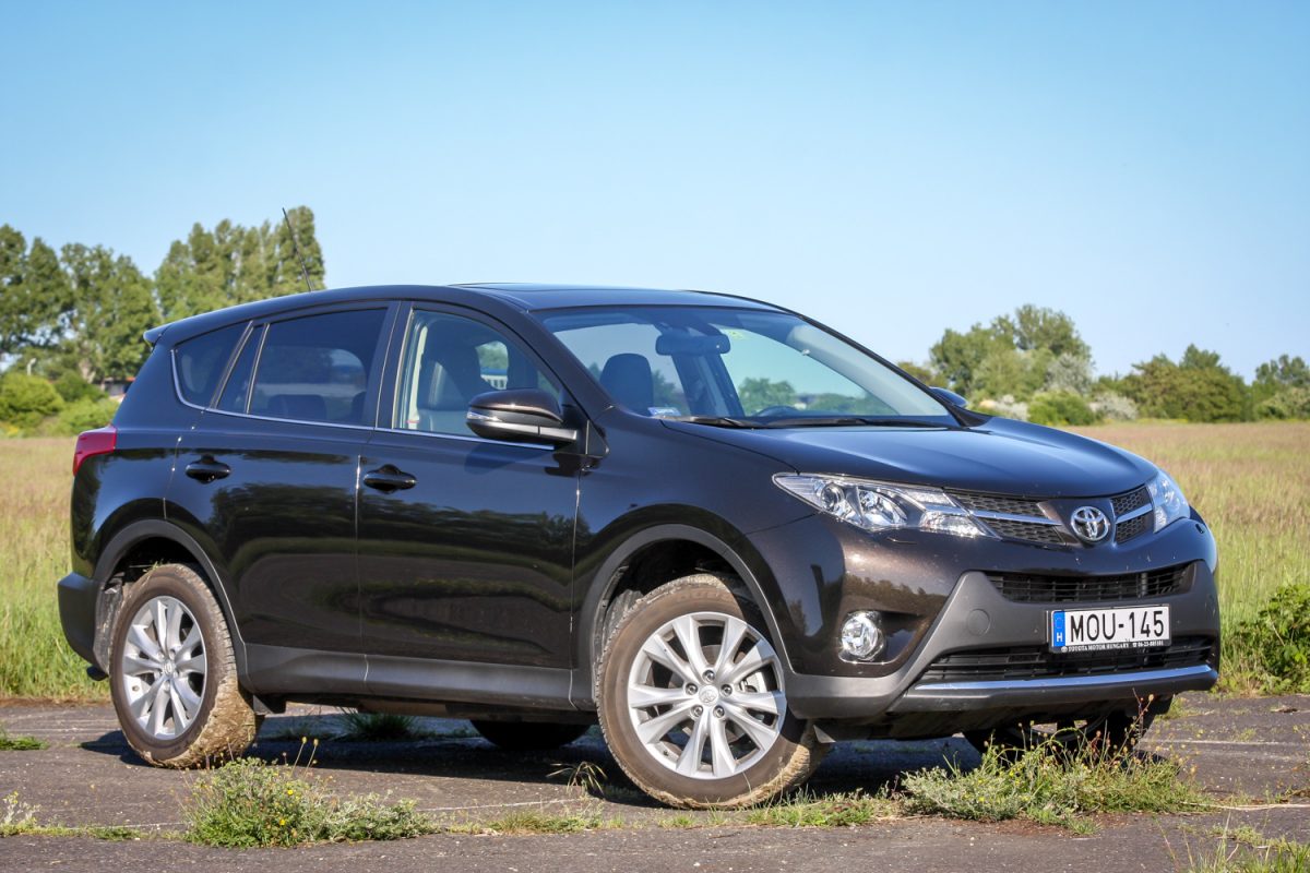 TOYOTA RAV 4
