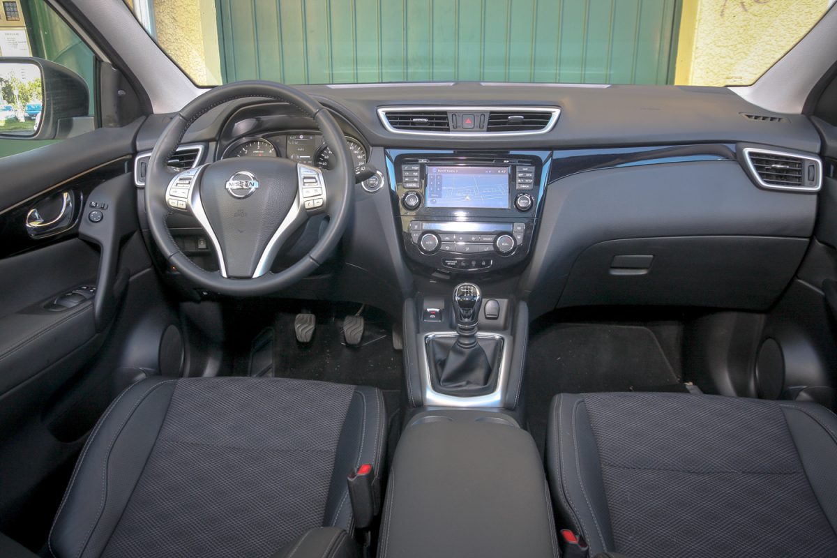 NISSAN QASHQAI