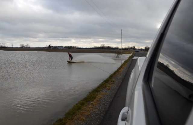 Pickup után kötötte magát egy vagány amerikai srác