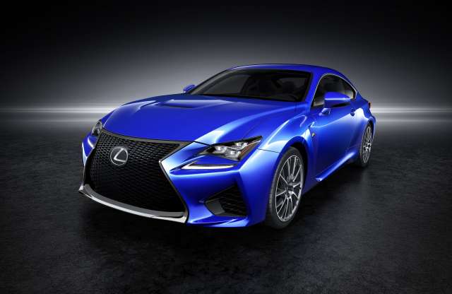 Képeken a BMW M4-esnél erősebb Lexus RC F kupé