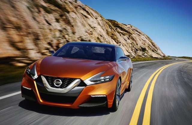 Dögös limuzint villantott a Nissan