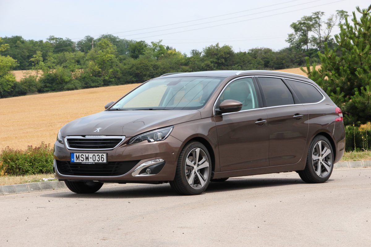 PEUGEOT 308
