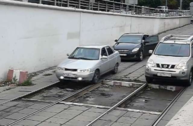 Ha út nincs, a sín is megteszi