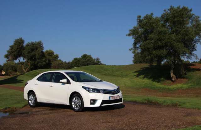 Új rekordhoz közelít a világ autópiaca, lemaradásban a VW