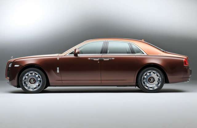 Hivatalos videón az 1001 éjszakás Rolls-Royce