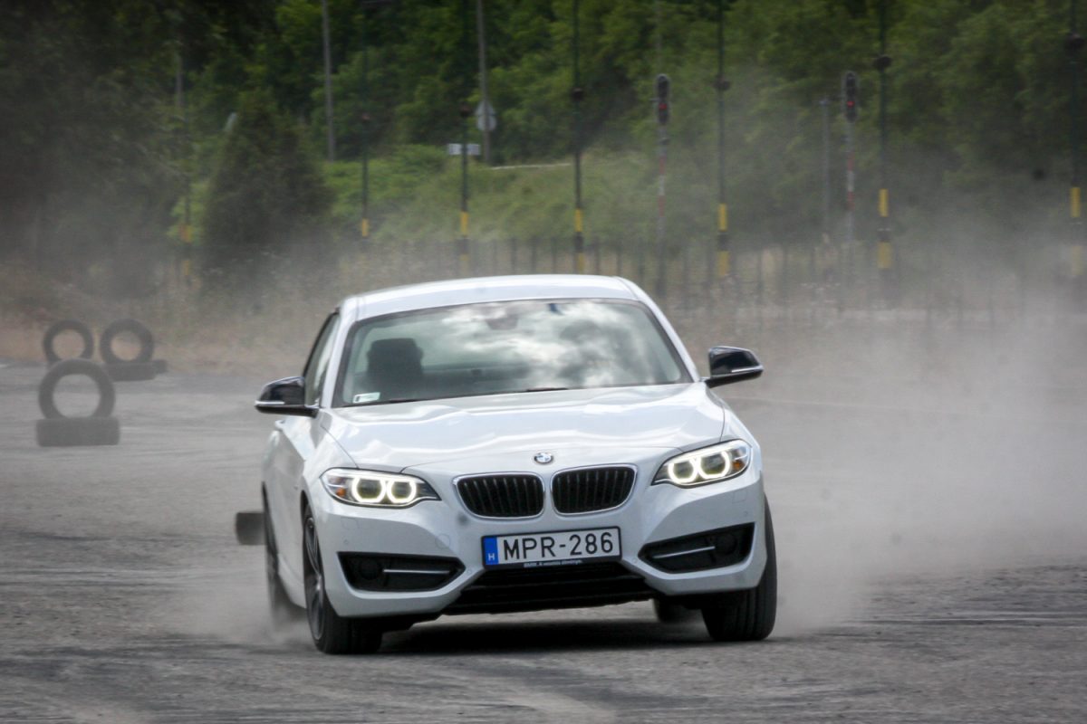 BMW 2-ES SOROZAT