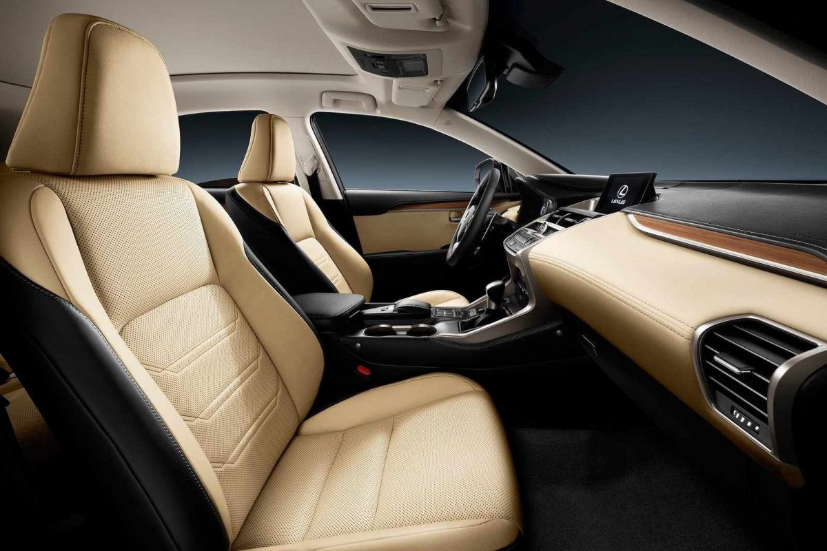 LEXUS