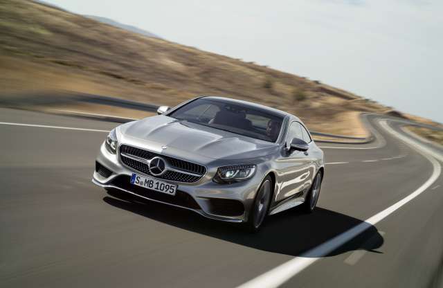 Hivatalos képeken és videón a Mercedes S kupé