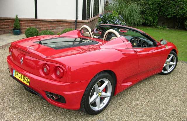 Hát ezért 360 a Ferrari 360