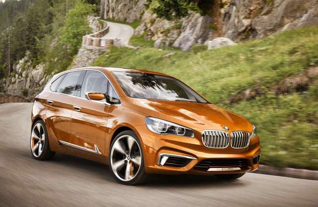 Csőstül jönnek a BMW újdonságai. Harmadrészt elöl kaparva