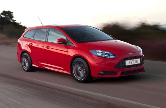 Ellenfél a VW Golf GTD-nek: Ford Focus ST dízelmotorral
