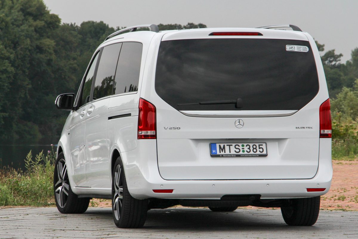 MERCEDES-BENZ V-OSZTÁLY