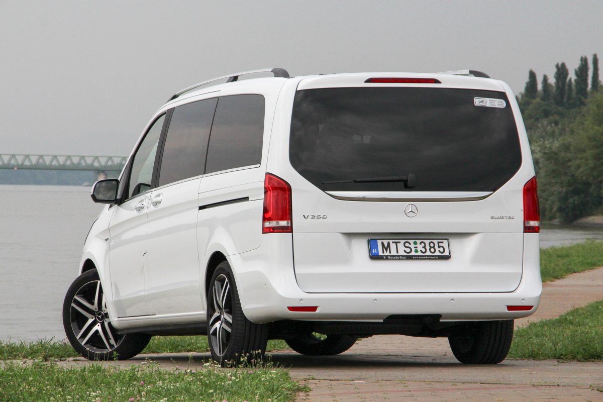 MERCEDES-BENZ V-OSZTÁLY