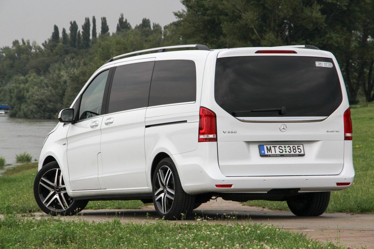 MERCEDES-BENZ V-OSZTÁLY