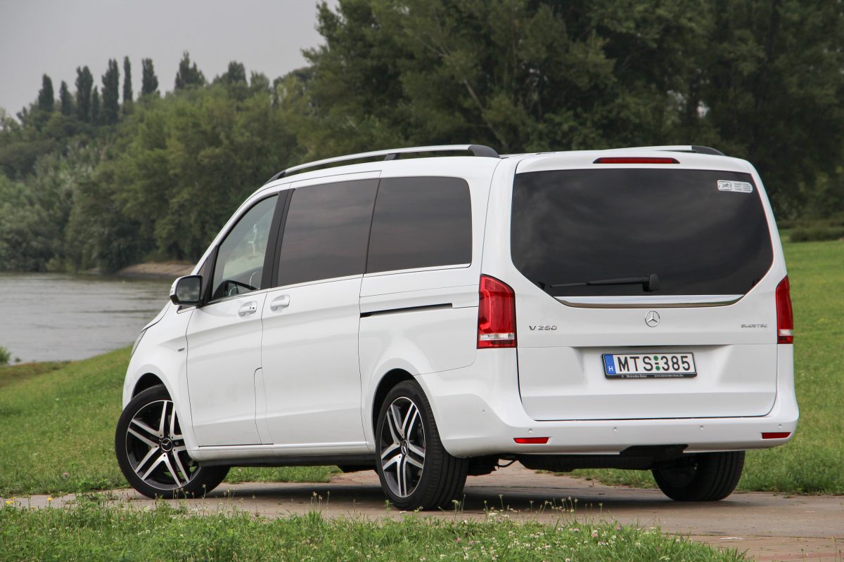 MERCEDES-BENZ V-OSZTÁLY