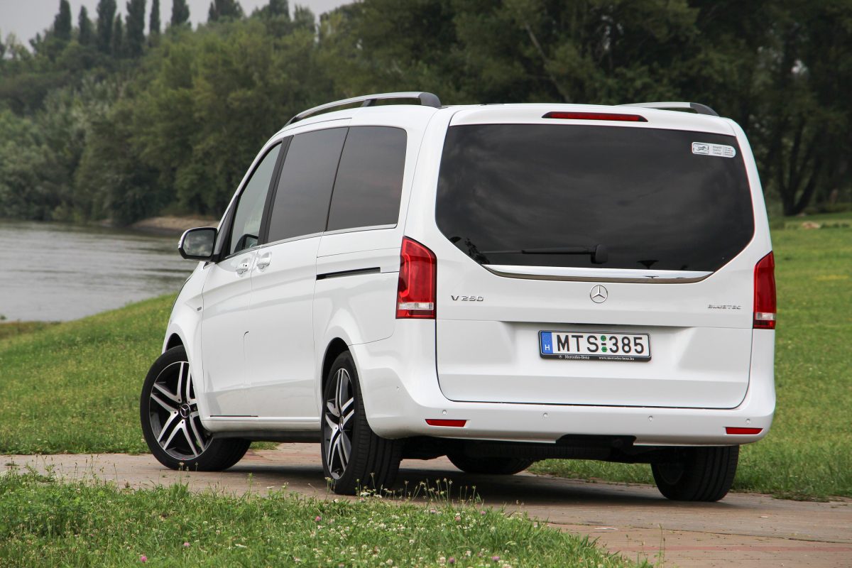 MERCEDES-BENZ V-OSZTÁLY