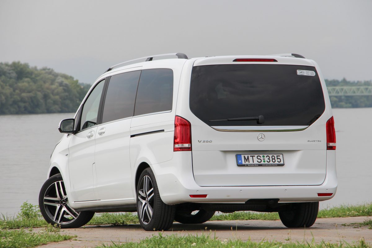 MERCEDES-BENZ V-OSZTÁLY