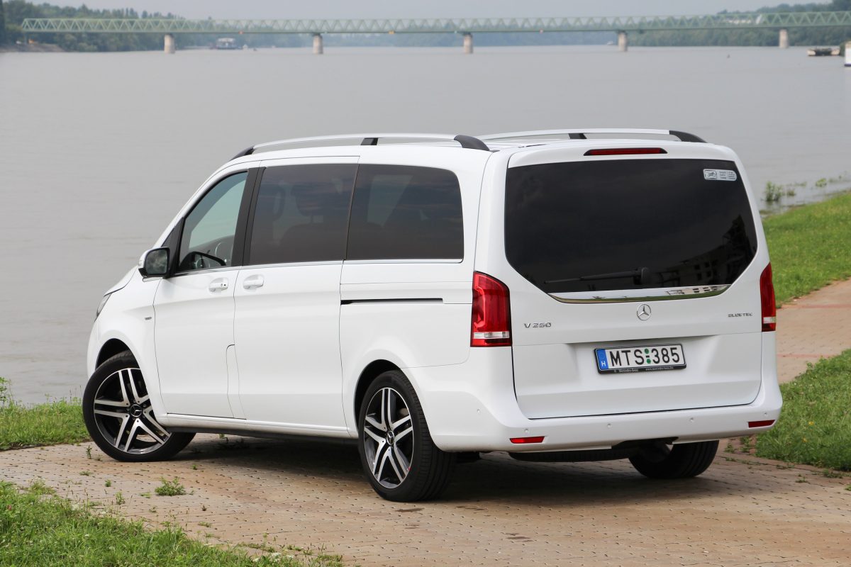 MERCEDES-BENZ V-OSZTÁLY