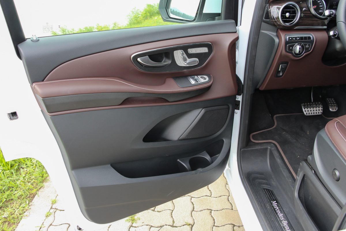 MERCEDES-BENZ V-OSZTÁLY