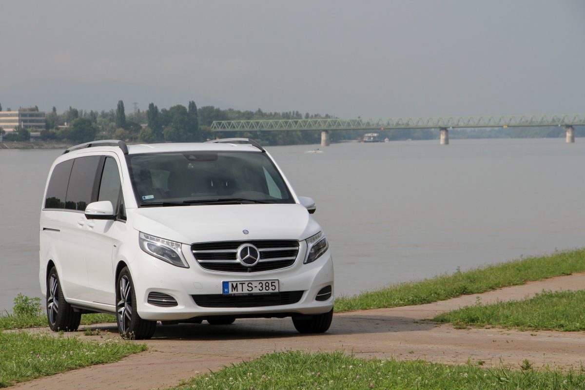 MERCEDES-BENZ V-OSZTÁLY