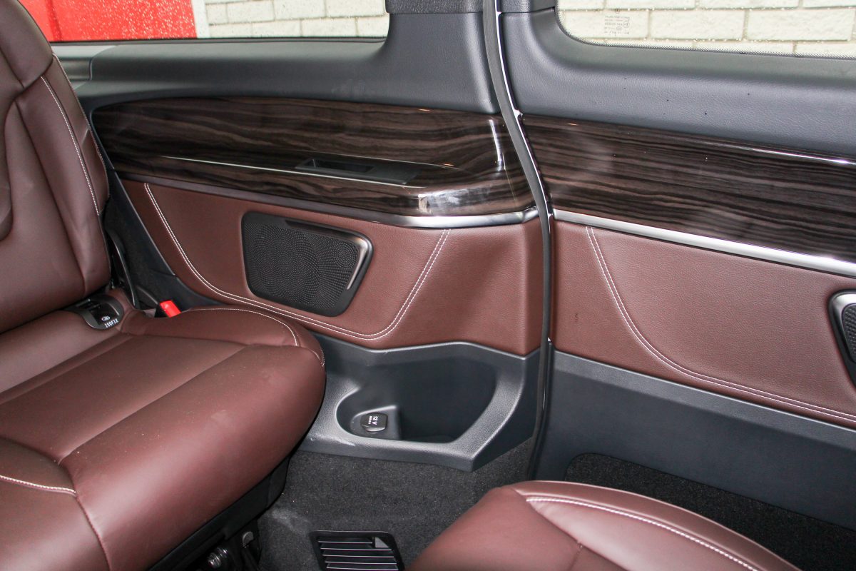 MERCEDES-BENZ V-OSZTÁLY