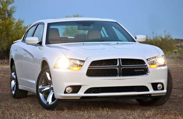 Újabb Chrysler visszahívás, most a lámpa miatt