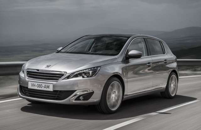 Éjszaka is 308-ast gyárt a Peugeot