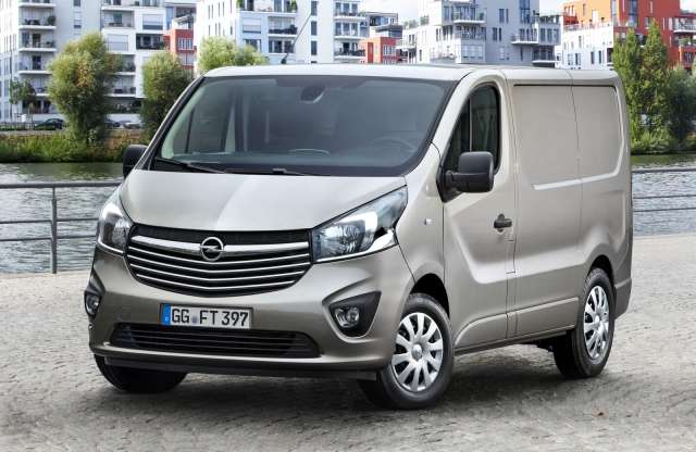 Gyári fotókon az új Opel Vivaro
