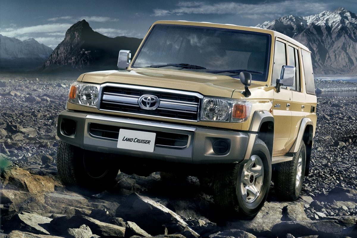 TOYOTA LAND CRUISER
