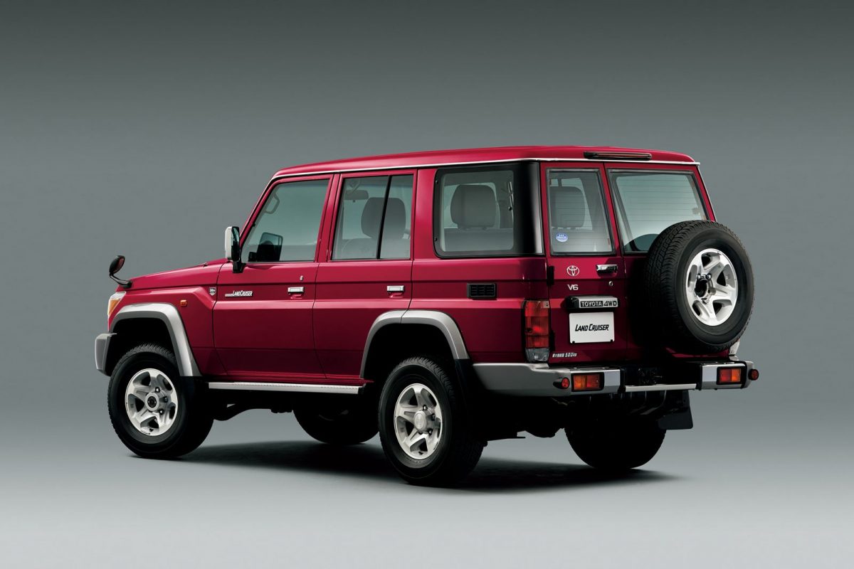 TOYOTA LAND CRUISER