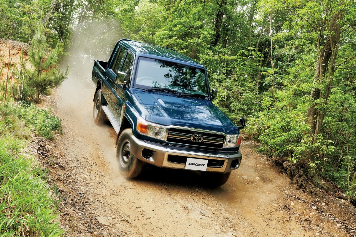 TOYOTA LAND CRUISER