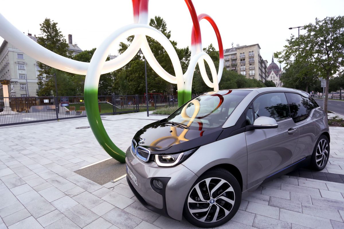 BMW I3