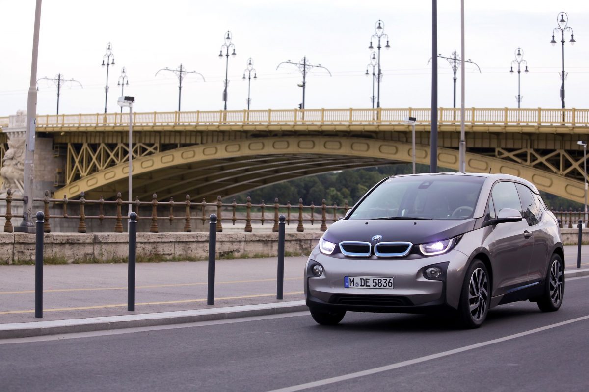 BMW I3