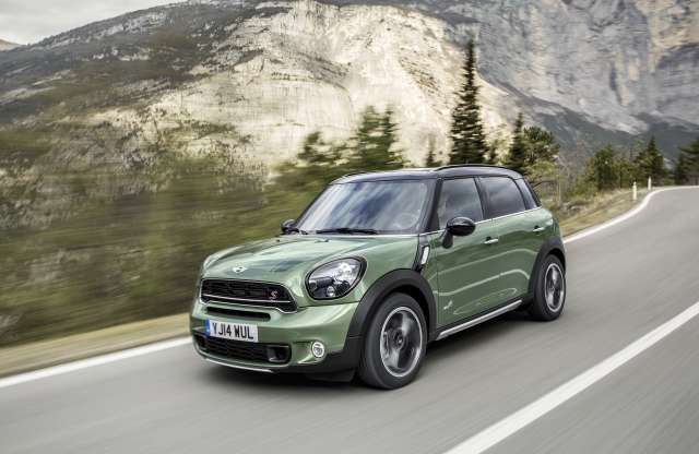 Alig észrevehető a Mini Countryman ráncfelvarrása