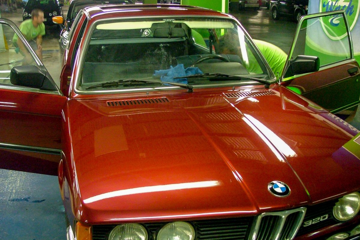 BMW 320