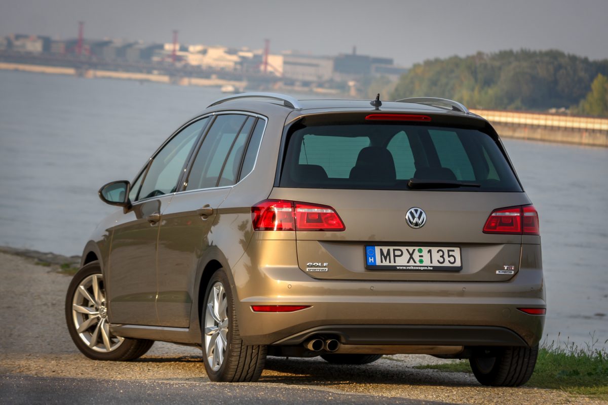 VOLKSWAGEN GOLF VII