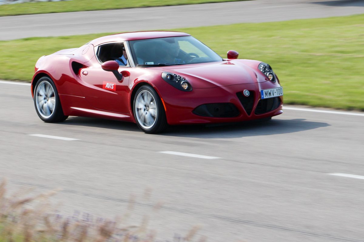 ALFA ROMEO 4C