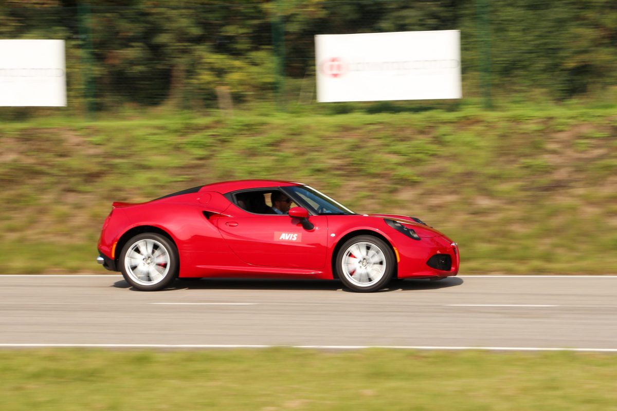ALFA ROMEO 4C