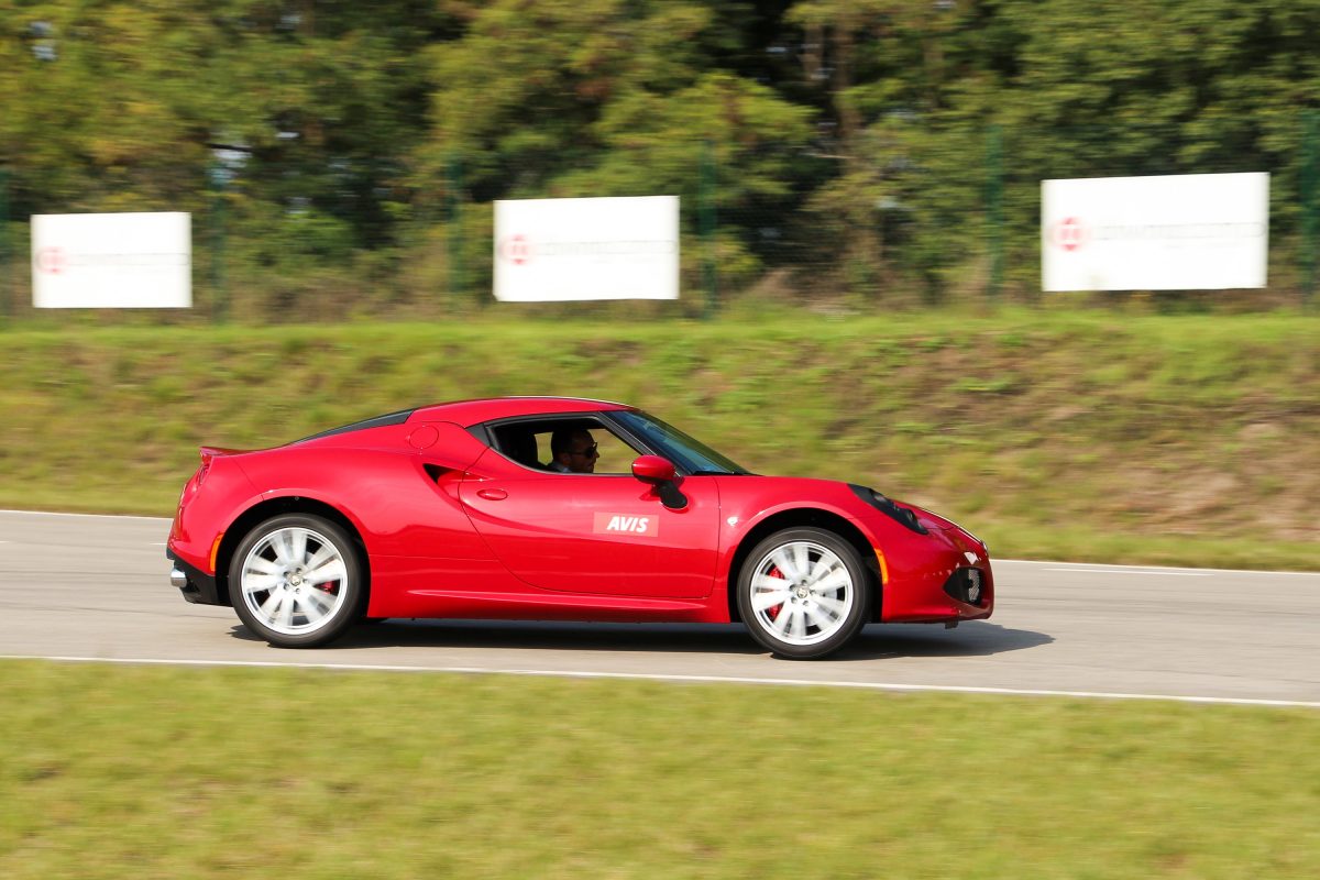 ALFA ROMEO 4C