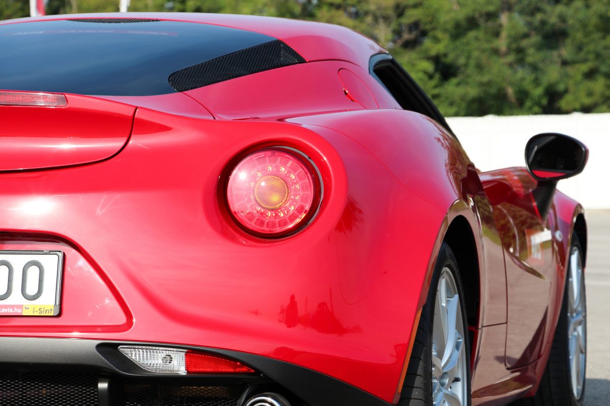 ALFA ROMEO 4C