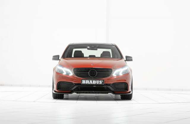 850 lóerős a legújabb Brabus E-osztály