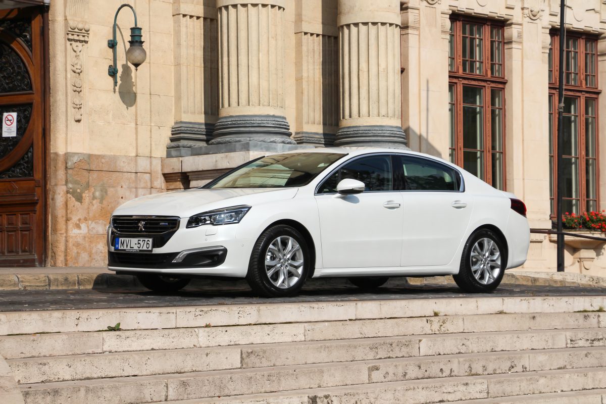 PEUGEOT 508